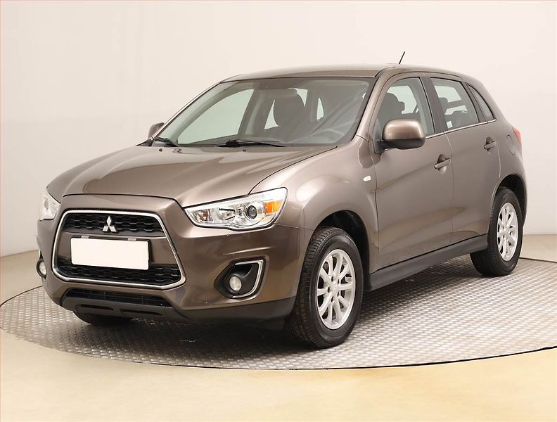 Mitsubishi ASX (2014) 1.8 DI-D MIVEC, 4X4, Tempomat - fotka 2 z 17