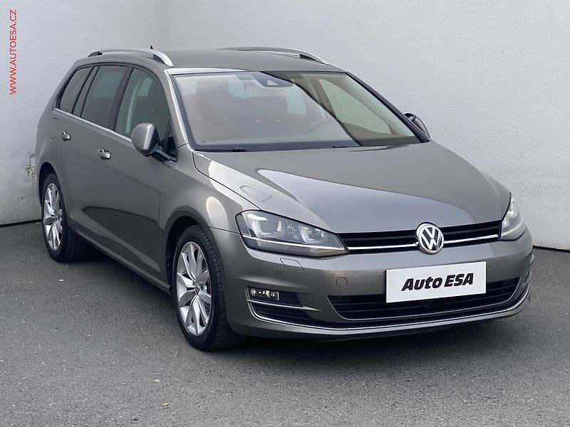 Volkswagen Golf (2013) 2.0 TDi, Highline, DSG, bixen - fotografie inzerátu