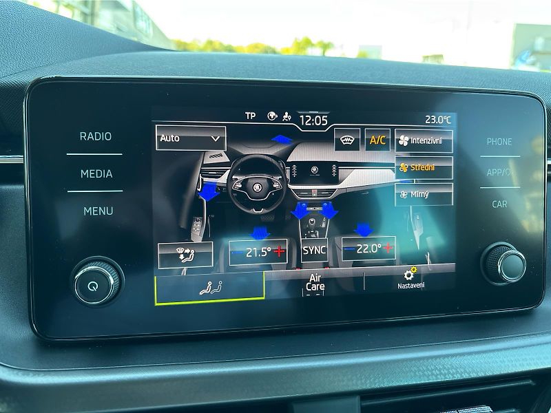 Škoda Kamiq 1.5TSI 110 kW STYLE DSG - fotka 18 z 30