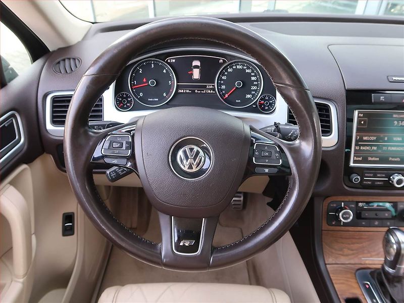 Volkswagen Touareg (2012) R-Line 3.0 TDI, 4X4, Automat - fotka 19 z 22