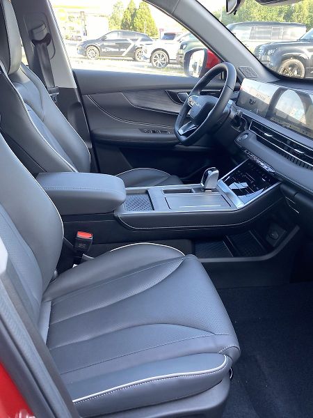 Chery Tiggo 4 HEV (2026) UNIQUE 1.5 IDHE HEV - fotka 18 z 34