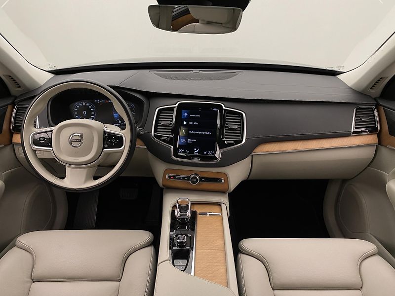 Volvo XC90 B5 AWD INSCRIPTION AUT CZ 7m - fotka 2 z 49