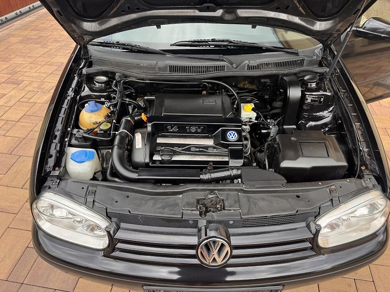 Volkswagen Golf IV 1.4i 55Kw Special - Tažný - fotka 14 z 15