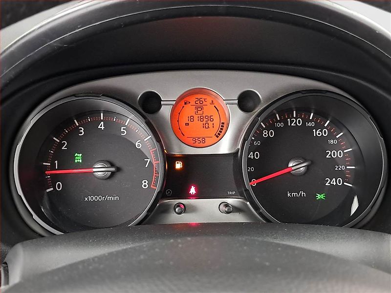 Nissan Qashqai (2007) 2.0, 4X4, Automat, Tempomat - fotka 11 z 19