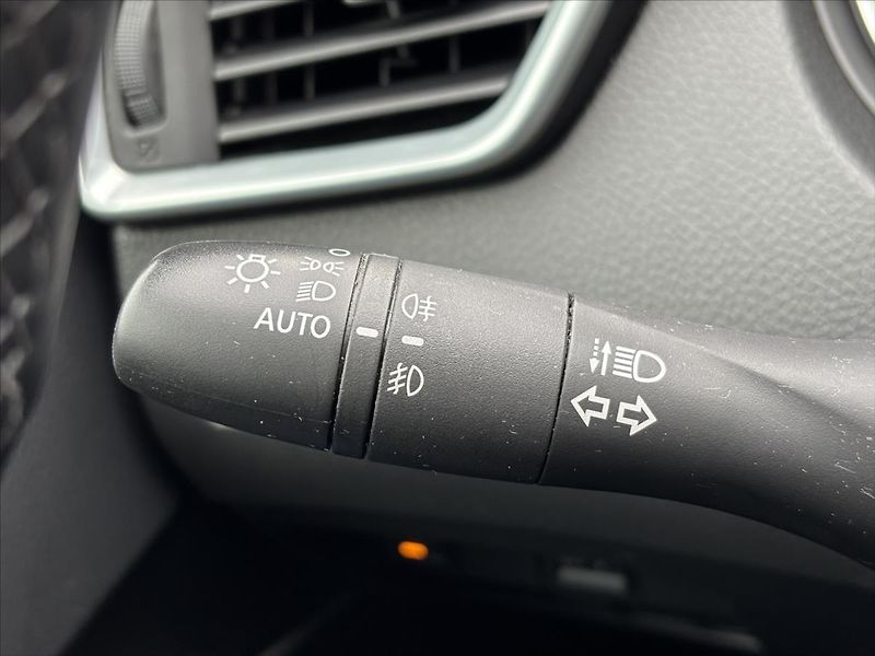 Nissan Qashqai 1,3 DIG-T Acenta VÝHŘEV KAMERA - fotka 27 z 37