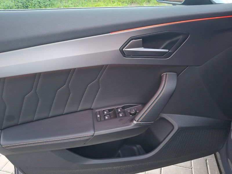 Cupra Formentor (2024) DSG 1,5TSi 110kW - fotka 32 z 35