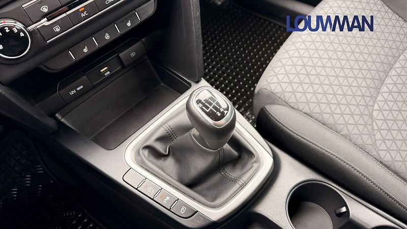 Kia Ceed 1.5 T-GDI SPIN - fotka 9 z 22