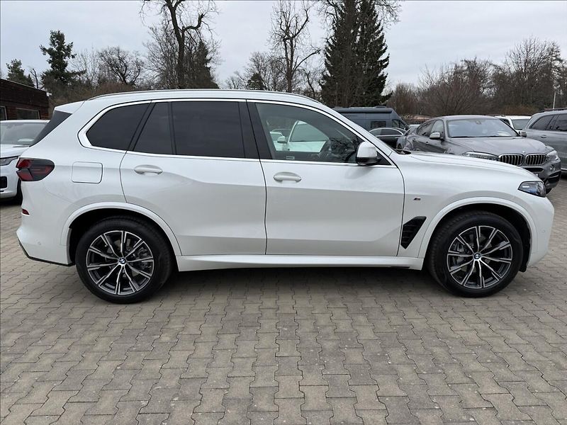 BMW X5 30d Msport Xdrive - fotka 5 z 36
