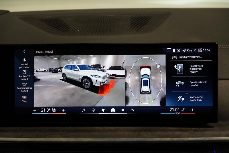 BMW X5 Xdrive30d,360,HUD,ACC,TAŽNÉ - fotka 27 z 41