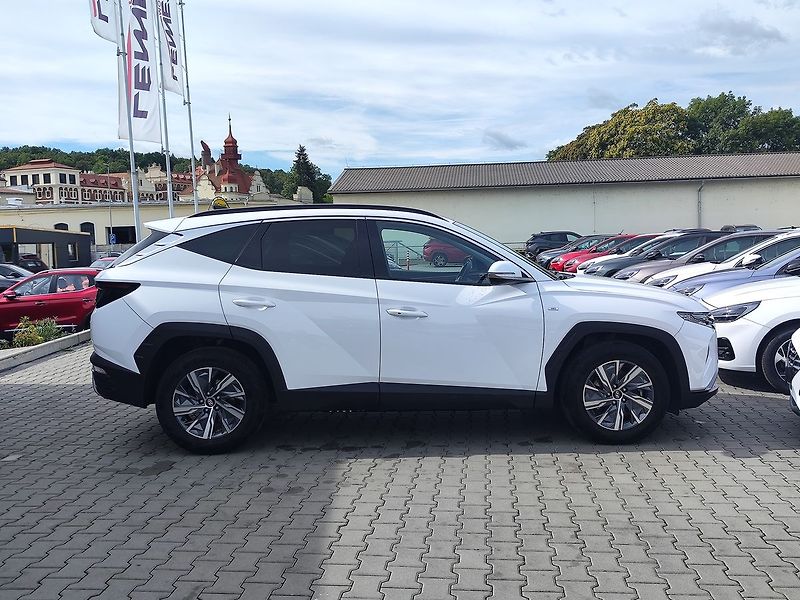 Hyundai Tucson 1.6 T-GDI/110kW Smart Navi DCT - fotka 4 z 33