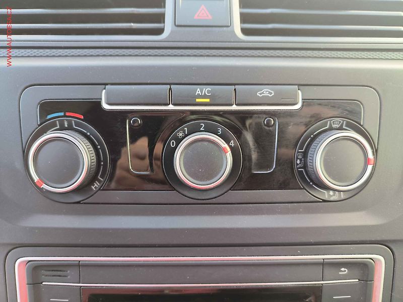 Volkswagen Caddy (2016) 1.6TDi, TZ, +kola - fotka 14 z 20