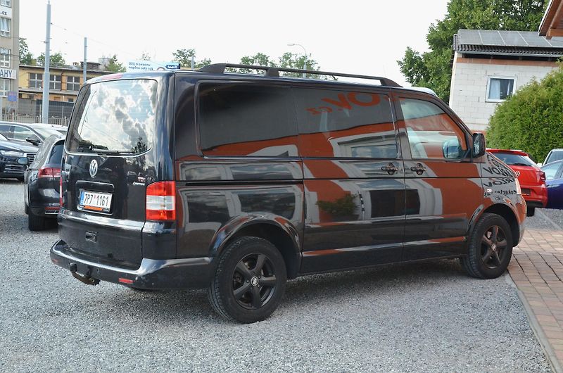 Volkswagen Multivan (2007) 2.5 TDi 128kW 4MOTION / TAŽNÉ - fotka 6 z 34
