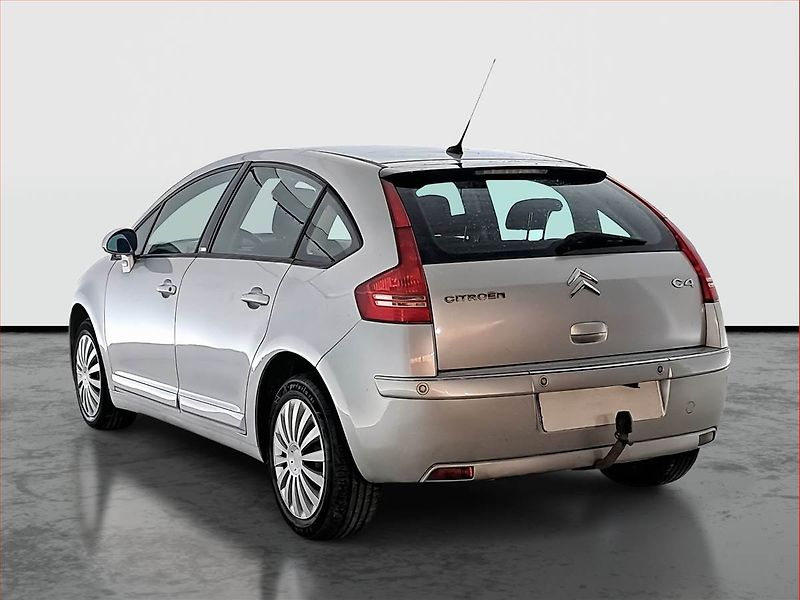 Citroën C4 (2005) Exclusive 1.6 HDi, nová STK - fotka 4 z 17