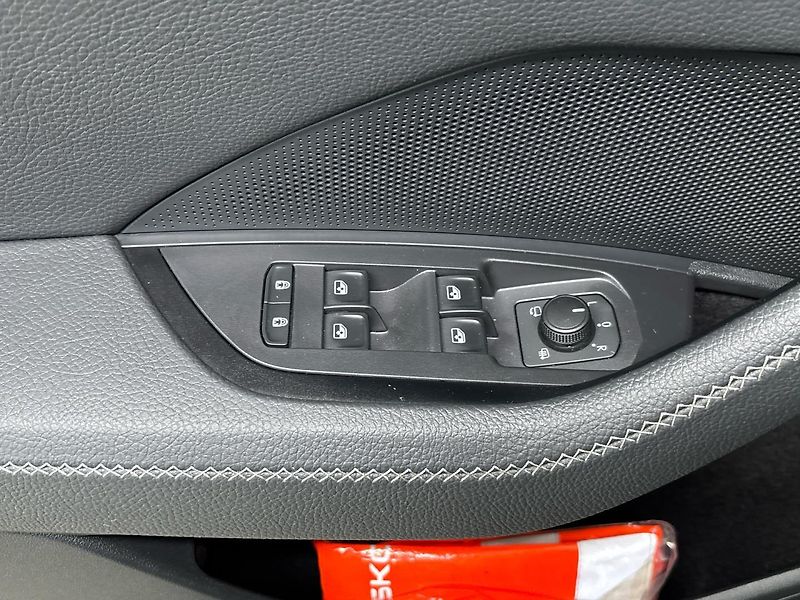 Škoda Kodiaq Exclusive Selection 4x4 DSG - fotka 21 z 31