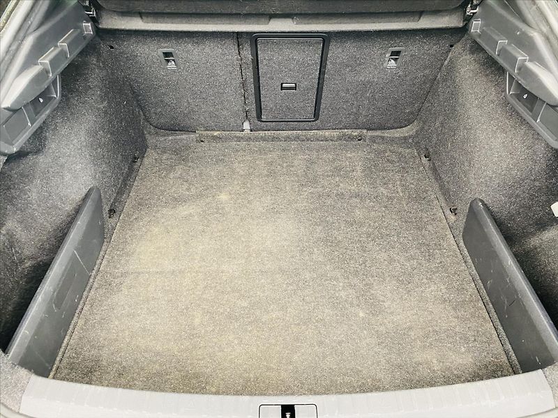 Škoda Octavia 2,0 TDI 110kW SportLine - fotka 25 z 26