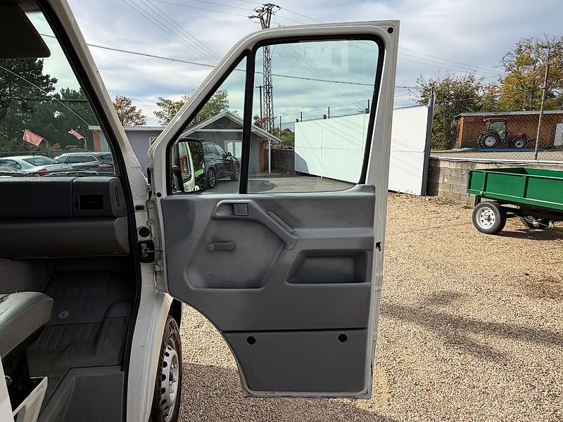 Volkswagen LT 2.5TDI 70KW*VALNÍK*5.MÍST* - fotka 13 z 21