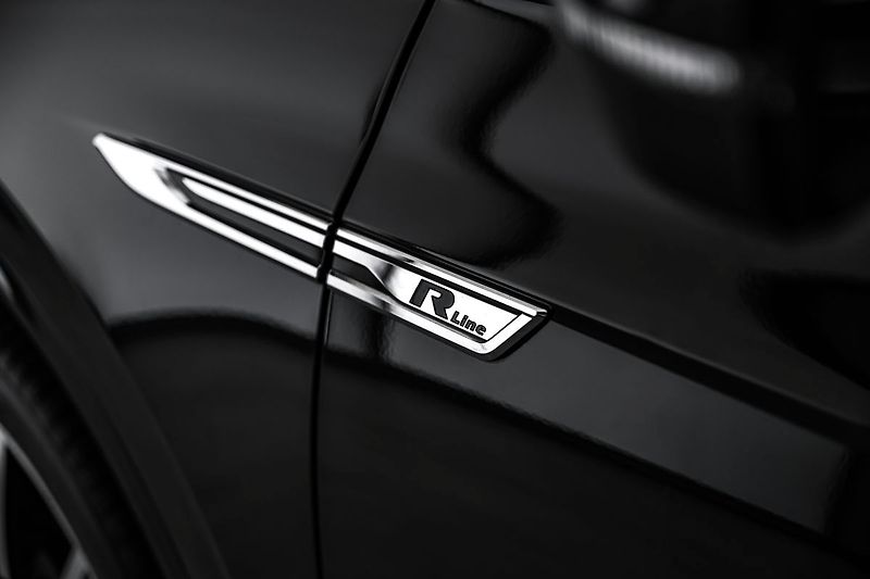Volkswagen Touareg 210kW R-Line 4M IQ.Light - fotka 20 z 23
