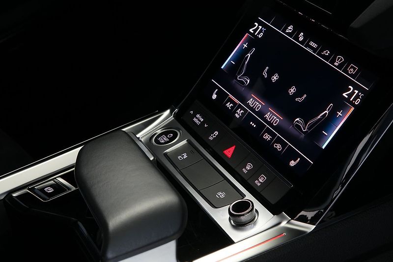 Audi e-tron 55 300kW Matrix Tažné ZÁRUKA - fotka 23 z 43