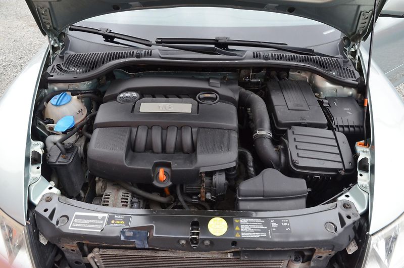 Škoda Octavia (2009) 1.6 MPi 75kW Ambition / ČR - fotka 15 z 31