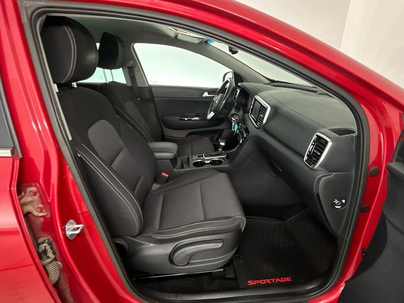Kia Sportage 4x4 DCT - fotka 9 z 29