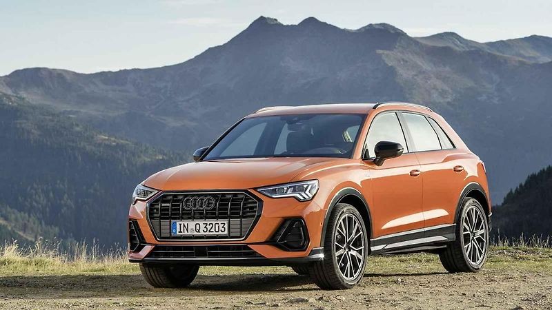 SUV Audi teď mají osmiúhelníkovou masku chladiče