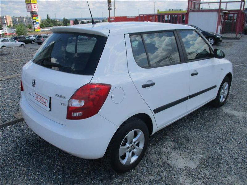 Škoda Fabia 1,2 TSi, klimatizace,serviska, - fotka 5 z 28