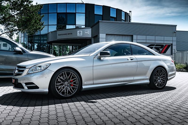 Mercedes-Benz CL 500 4Matic BRABUS - fotka 30 z 30