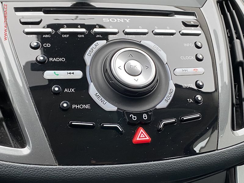 Ford C-MAX (2013) 2.0 TDCi, AT, xenon, autoAC - fotka 17 z 19