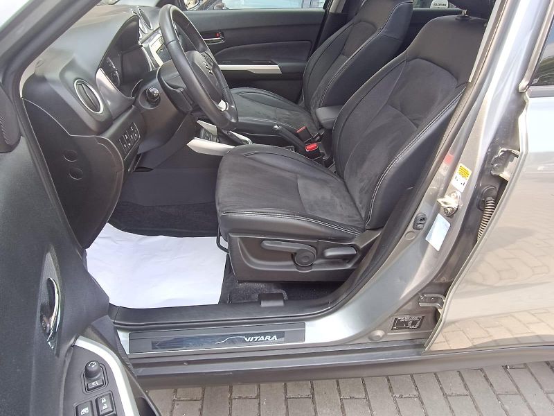 Suzuki Vitara 1.6/88kW, automat, Comfort+ - fotka 14 z 35