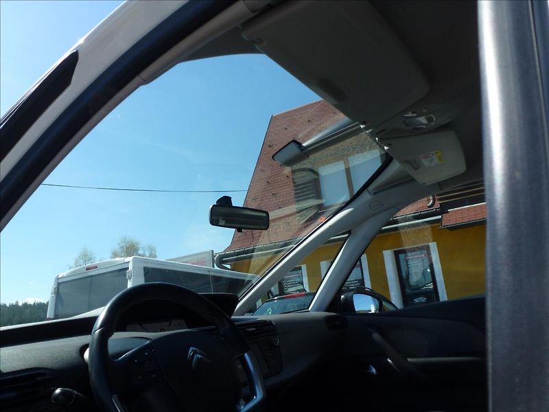 Citroën C4 Picasso 1,2 Pure Tech 110 Nové rozvody - fotka 36 z 42