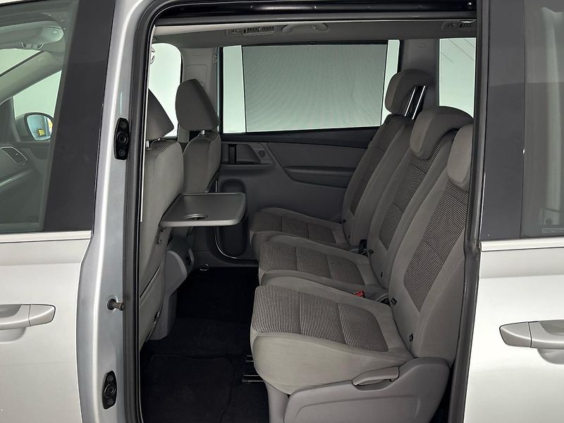 Volkswagen Sharan 7míst - fotka 8 z 26
