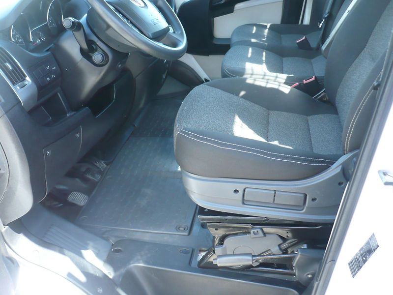 Fiat Ducato 2.3JTD 96Kw Sklopka DPH Klima - fotka 26 z 37