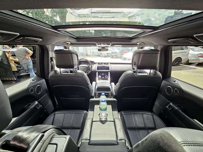 Land Rover Range Rover Sport 3.0Tdv HSE  - fotka 20 z 27