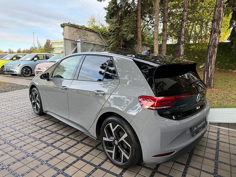 Volkswagen ID.3 Pro 150 kW 360° kamera 62kWh - fotka 4 z 37
