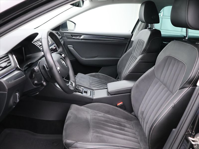 Škoda Superb iV 1,4 TSI 115kW Style DSG CZ - fotka 11 z 30