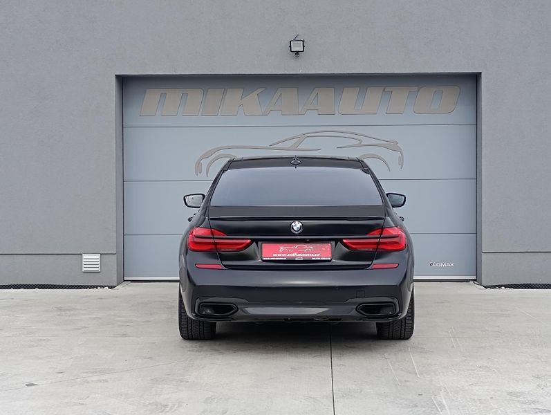 BMW Řada 7 750Ld BLACK FIRE ČR 1.MAJ - fotka 6 z 49