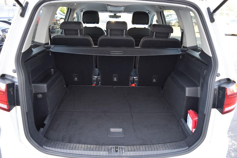 Volkswagen Touran (2018) 1.4TSI 110kw R-line NAVI LED - fotka 10 z 50