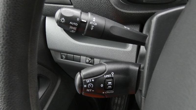 Toyota ProAce 2.0 D-4D 150k 1400kg L2 Crewca - fotka 10 z 23