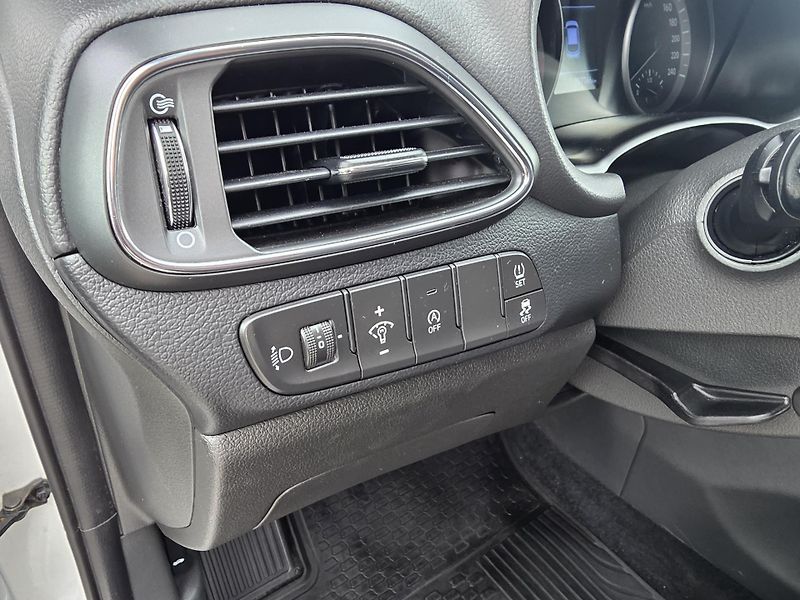 Hyundai i30 (2023) 1.0T-GDi 88kW Comfort ČR NOVÉ - fotka 16 z 21