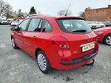 Renault Clio GRANDTOUR 1.2 i 16V ČR 1.majit - náhled 2