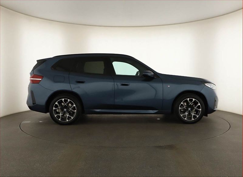 BMW X3 (2026) 20 xDrive, M SPORT, XDRIVE - fotka 6 z 19