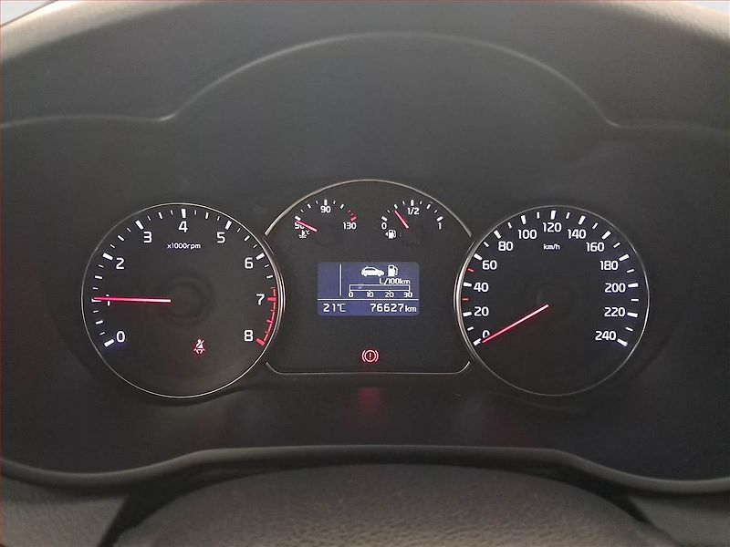 Kia Carens (2019) 1.6 GDI, Serv.kniha, Tempomat - fotka 11 z 16