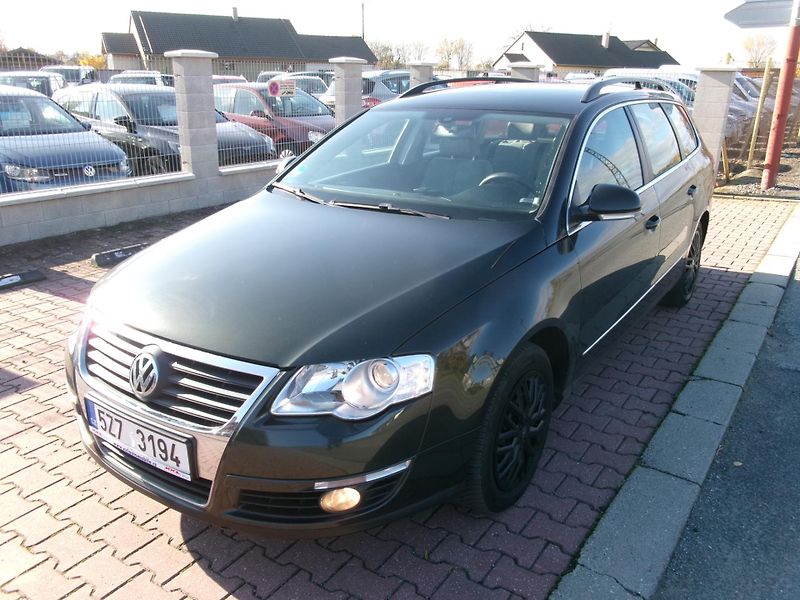 Volkswagen Passat (2007) 2,0TDI 103kW AC TEMP HF - fotka 1 z 25