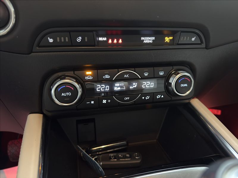 Mazda CX-5 2,2   D AWD REVOLUTION BOSE TO - fotka 22 z 50