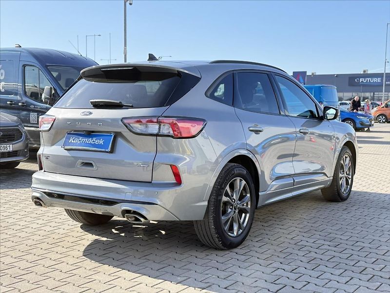 Ford Kuga 2,5 HEV 140kW ST-Line - fotka 5 z 25