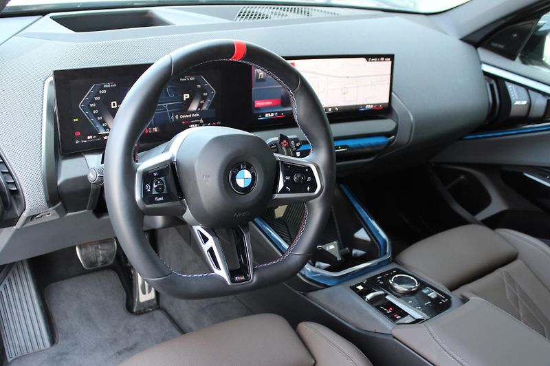 BMW X3 M50 xDrive - fotka 4 z 23