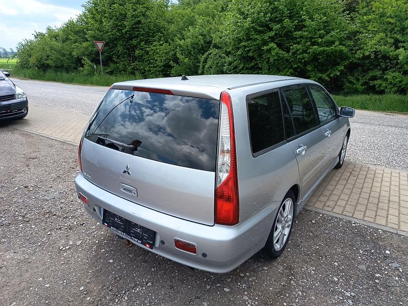 Mitsubishi Lancer (2005) 2.0 16v 100kw - fotka 20 z 45