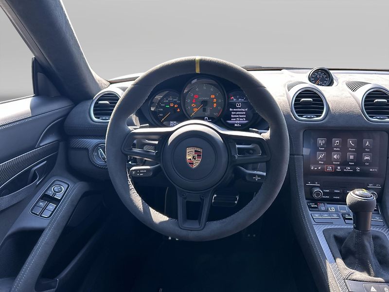 Porsche Cayman 718 GT4 RS - fotka 19 z 30