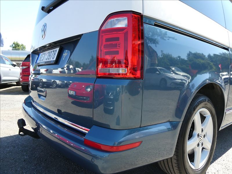 Volkswagen Multivan 2,0 TDi DSG Highline,1.majitel - fotka 9 z 50