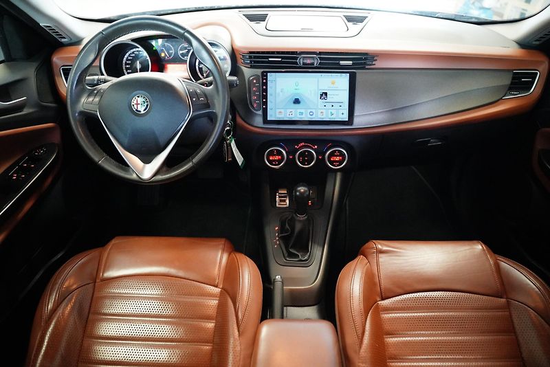 Alfa Romeo Giulietta - fotka 5 z 28